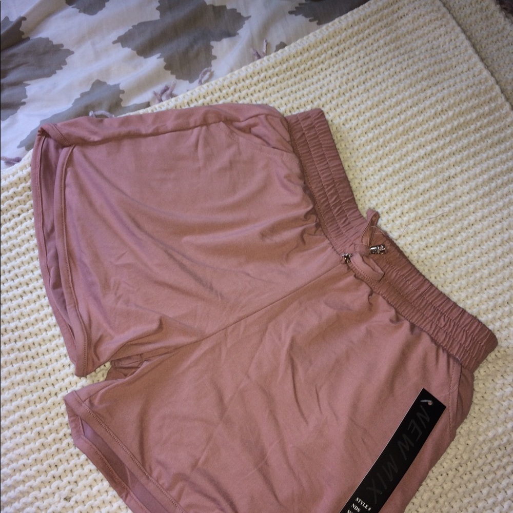 Peach shorts new with tags - Picture 1 of 2